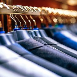 تحریم‌ها و قاچاق؛ موانع اصلی توسعه صادرات پوشاک ایرانی