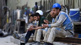 کمبود نیروی کار و بیکاری دو روی سکه بازار کار ایران