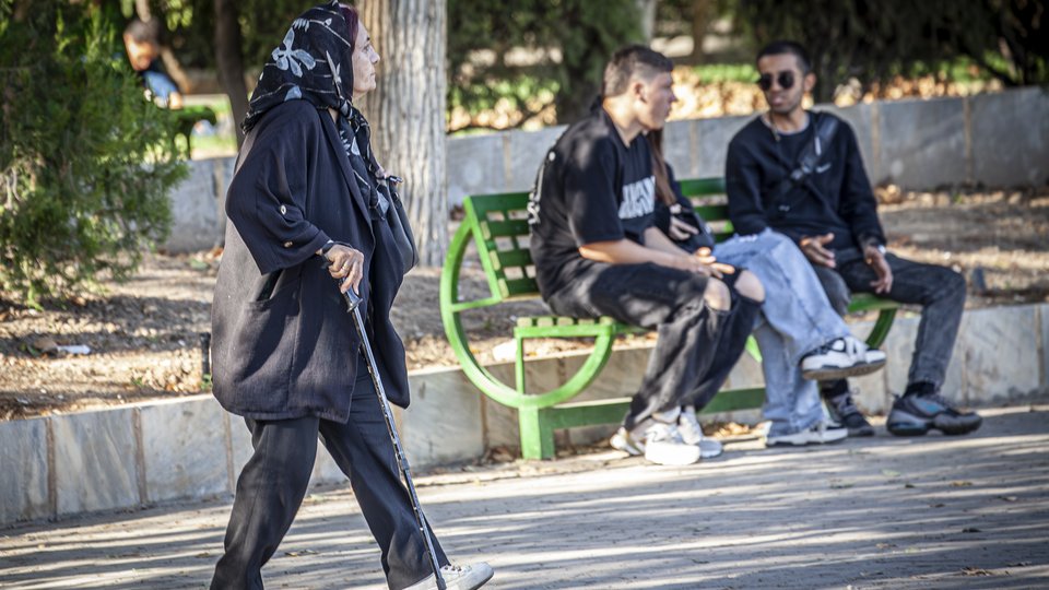 نبرد خاموش بر سر «تعادل منابع و مصارف»