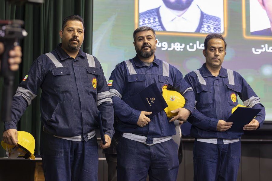 تجلیل از کارگران احمد میدری (24).JPG