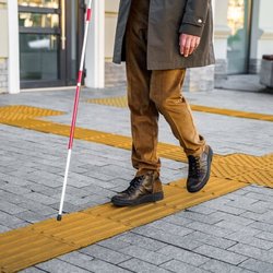 تهران شهر بی‌دفاع برای نابینایان