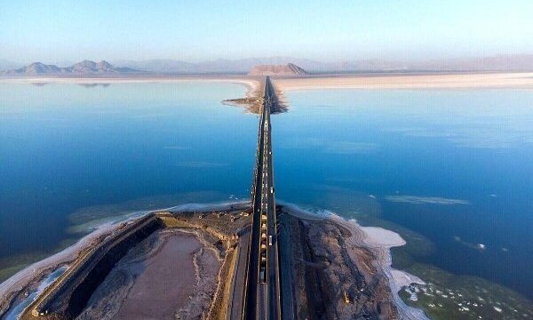 خبر خوش برای دریاچه ارومیه؛ آب دریاچه در گرمای تابستان هم ماندگار شد