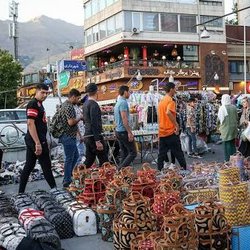 ساماندهی دستفروشان بازار تهران وارد مرحله تازه شد؛  در محدوده بازار تهران از ساعت ۱۷ تا ۲۱