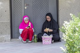 ماجرای یک پیام خانوادگی: «دخترم تو تنها نیستی...»