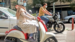 درخواست عضو شورای شهر برای اخذ گواهینامه موتور برای زنان
