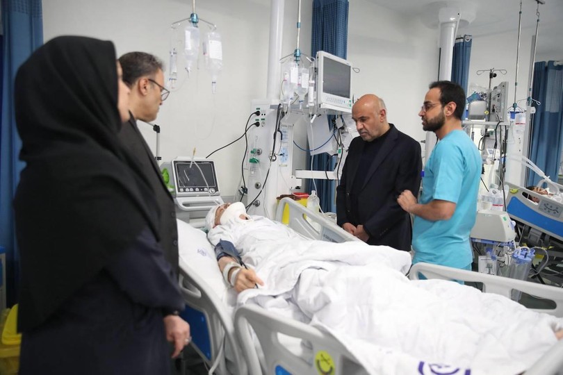 تقدیر وزیر رفاه از تلاش شبانه‌روزی کادر درمان تأمین اجتماعی
