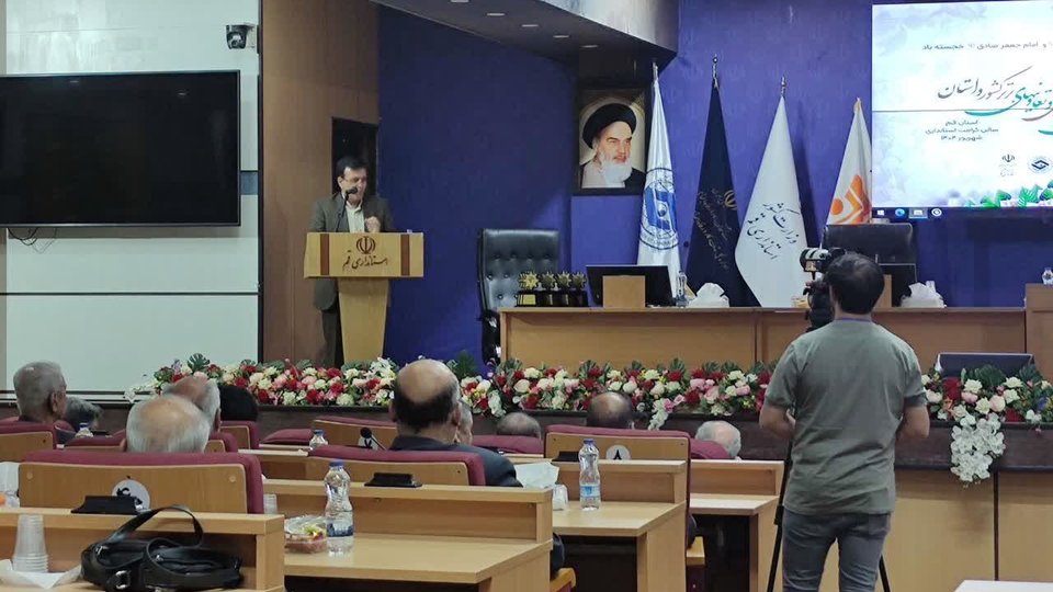 ۱۲۰۰ تعاونی فعال، پشتوانه معیشت بیش از ۱۶ هزار قمی