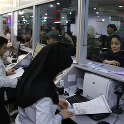 حجم مطالبات داروخانه ها به ۵۰ همت رسید