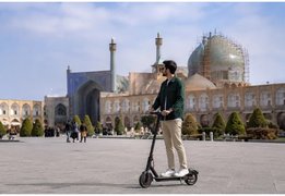 میدان نقش جهان و چالش اسکوترهای برقی