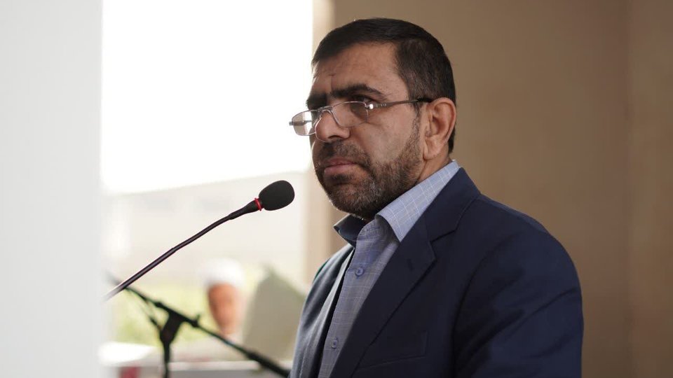 زحمات وزیر تعاون، کار و رفاه اجتماعی را ارج می‌نهم