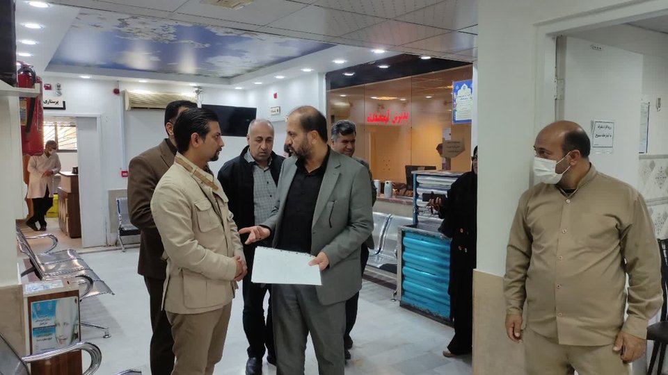 بازدید سرزده نماینده علی‌آبادکتول از درمانگاه تأمین‌اجتماعی شهید مطهری