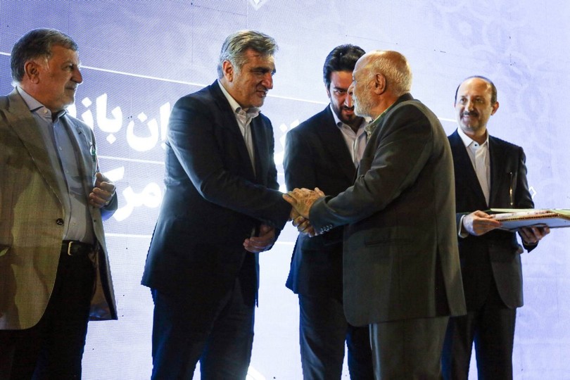 تجلیل از کارکنان بازنشستۀ سازمان تأمین اجتماعی