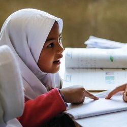 ثبت‌نام بیش از ۲۰۰ هزار دانش‌آموز اتباع در مدارس کشور