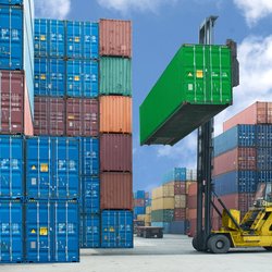 اعمال تعرفه‌های بی‌سابقه بر واردات در آمریکا؛ افزایش قیمت کالاهای مصرفی قطعی شد