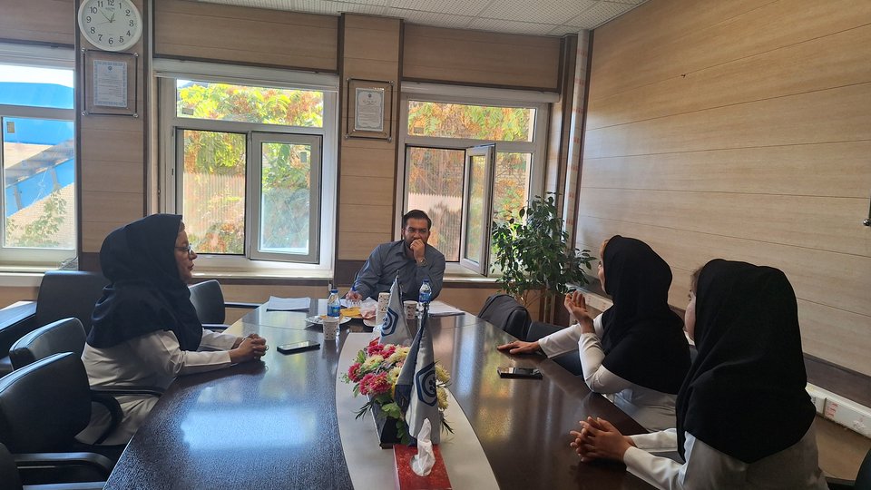 تاکید مدیر درمان تأمین‌اجتماعی کرمانشاه بر بهبود شرایط کارکنان بیمارستان شهداء