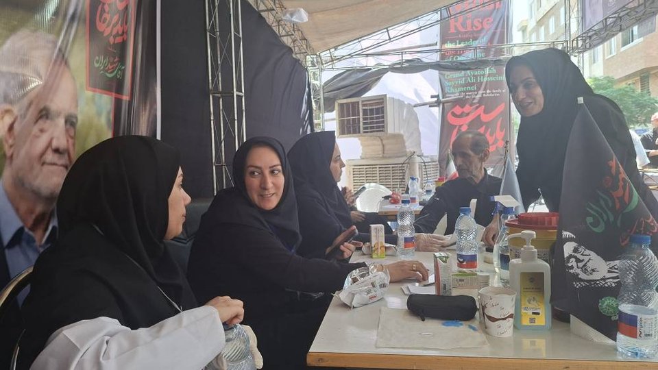 حال و هوای موکب تامین اجتماعی در مسیر تشییع پیکر پاک  قائد شهید