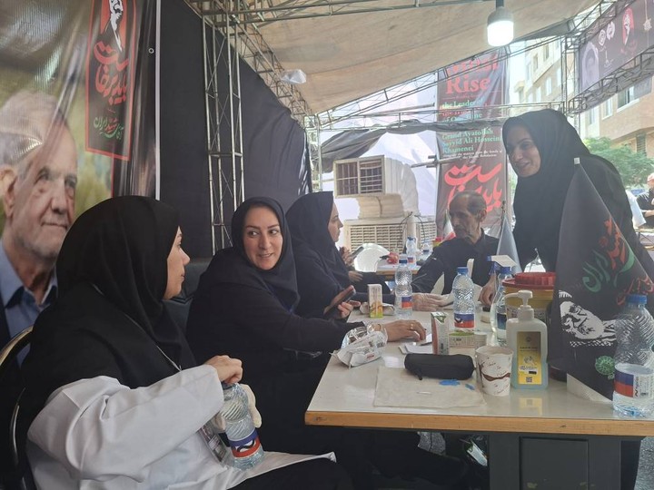 حال و هوای موکب تامین اجتماعی در مسیر تشییع پیکر پاک  قائد شهید