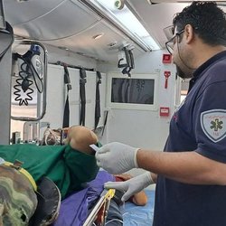 مسمومیت ۲۲ کارگر در آتش‌سوزی یک واحد تولیدی در اردبیل