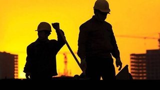 کارگران در انتظار تحقق وعده رئیس جمهور؛ واسطه‌ها چه زمانی حذف می‌شوند؟