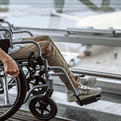 ۱۵ هزار نفر در صف دریافت ویلچر مکانیکی