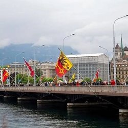اعتراض گسترده احزاب کارگری سوئیس علیه حداقل دستمزد