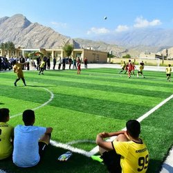 احداث ۱۰۰ زمین چمن مصنوعی در مدارس استثنایی با مشارکت خیرین مدرسه‌ساز