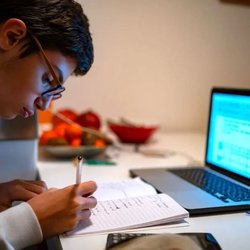 تکذیب مجازی شدن کلاس‌های درس تا پایان سال تحصیلی