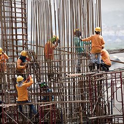 اعتیاد در میان کارگران: وقتی فشار کار، زندگی را تهدید می‌کند