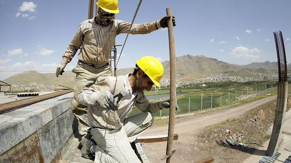 ۶۰۰ هزار کارگر ساختمانی زیر چتر بیمه