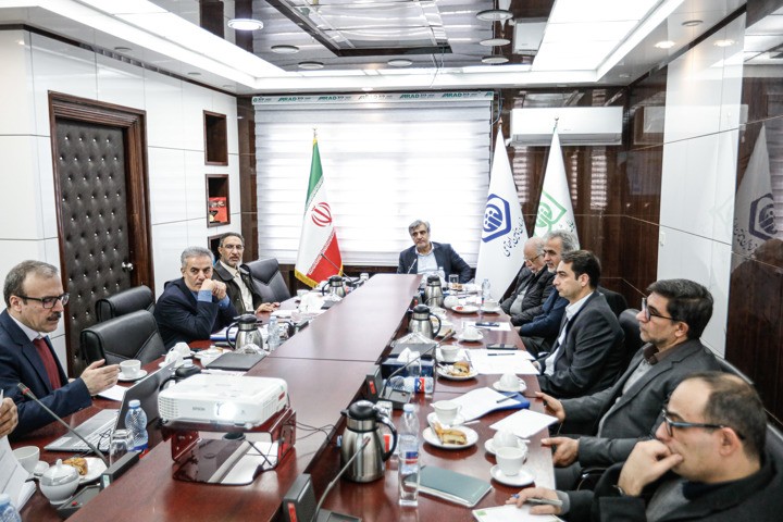 تمرکز بر پژوهش کاربردی و مشترک با کارفرمایان