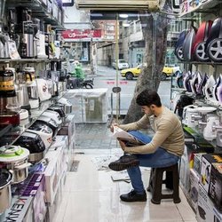 بازار لوازم خانگی در بن‌بست گرانی؛ مردم به تعمیر و کالای دست‌دوم پناه بردند