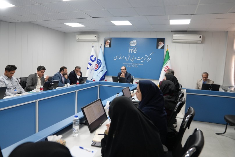 نشست هم‌اندیشی طرح رونق و بهره‌وری مراکز آموزشی برگزار شد