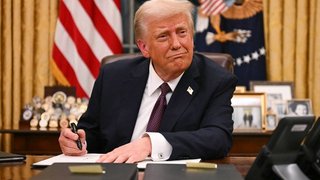 دستور جدید ترامپ؛ بازبینی گسترده پناهندگی‌ها و گرین‌کارت اتباع ۱۹ کشور