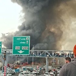 آتش‌سوزی در بازار جنت منطقه جنت‌آباد تهران