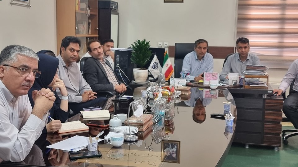 نشست بررسی مصوبات درمانی تأمین‌اجتماعی اصفهان