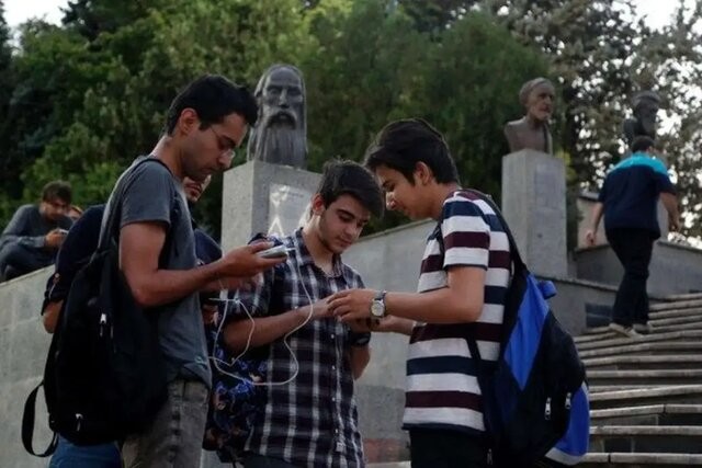 چرا آنفالو شدن برای نسل Z یک مسئله جدی است؟