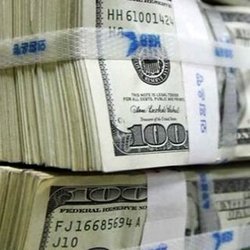 بانک مرکزی برای کنترل دلار دست به کار شد؛ عرضه ارز در بانک‌ها