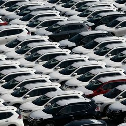 بحران خاورمیانه و ماه سخت خودروسازان در آلمان