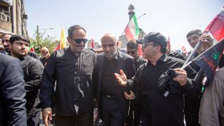 حضور وزیر تعاون، کار و رفاه اجتماعی در مسیر تشییع پیکر رهبر شهید