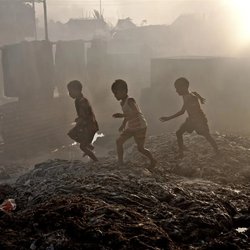 هشدار «یونیسف»: ۴۱۷ میلیون کودک در فقر چندبعدی گرفتار هستند