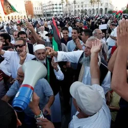 اعتراضات گسترده کارگران و دانشجویان به قطع برق در لیبی