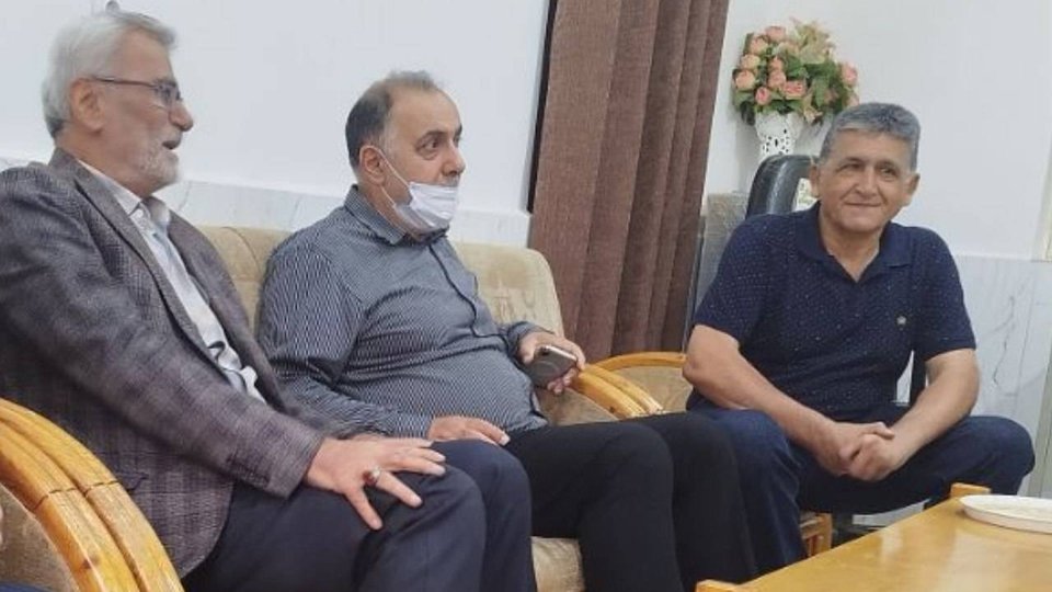 تأکید مدیر درمان گلستان بر بهره‌گیری از تجربه بازنشستگان