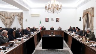 عارف: احیای تالاب‌ها باید در اولویت باشد
