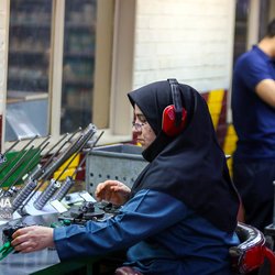تداوم شکاف جنسیتی در بازار کار؛ فاصله آماری چشمگیر در رشته‌های مهندسی