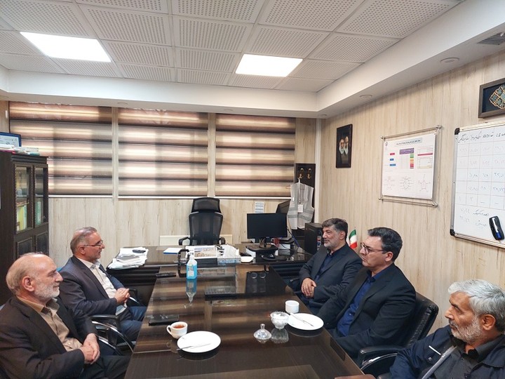 مشارکت صنایع برای تأمین تجهیزات بیمارستان شهید چمران ساوه
