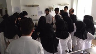 چالش در تربیت پزشک کارآمد؛ زیرساخت نداریم اما ظرفیت قبولی را بالا برده‌‌ایم
