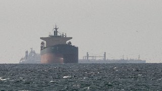 اولویت تنگه بر موشک