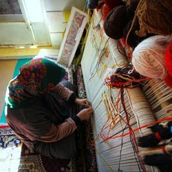 توانمندسازی زنان سرپرست خانوار؛ اولویت با آموزش، اشتغال پایدار و پوشش‌های حمایتی
