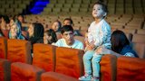 روایت همدلی؛ تجلیل هنرمندان سینما تياتر و موسیقی از امدادگران جنگ
