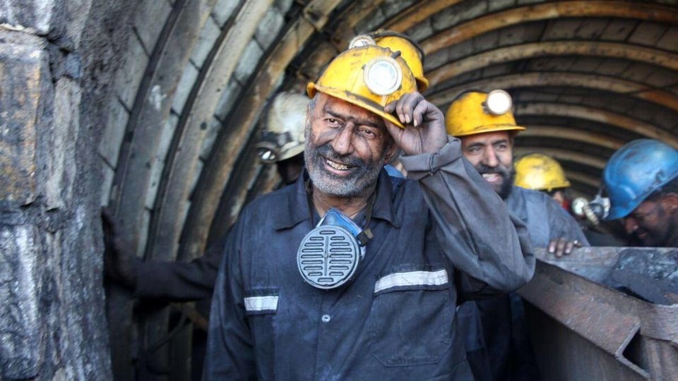 توجه به معیشت کارگران در تعیین دستمزد ۱۴۰۵